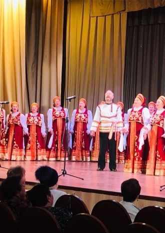 Душа моя поет