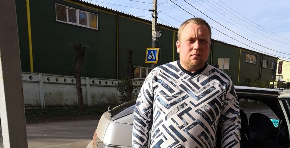 Максим Иванович привез 40 пар джинсов Максим Иванович привез 40 пар джинсов