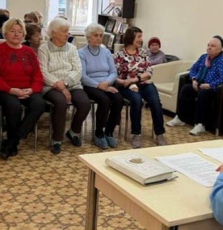 В социальном центре «Пушкинский» прошла встреча участников проекта «Активное долголетие» с представителями прокуратуры