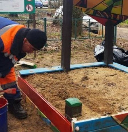 Весенний сезон благоустройства детских площадок стартовал в Красноармейске