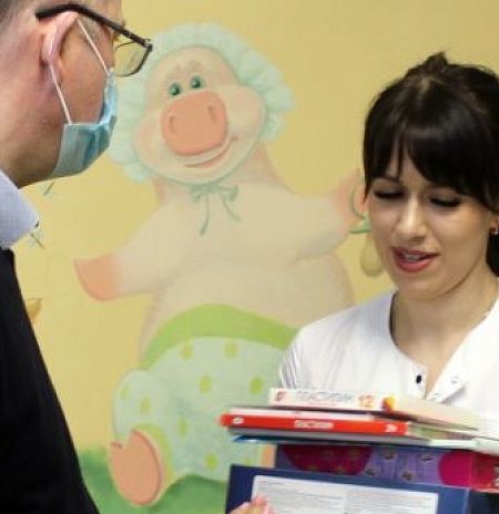 Игровая комната педиатрического отделения пополнилась новыми игрушками