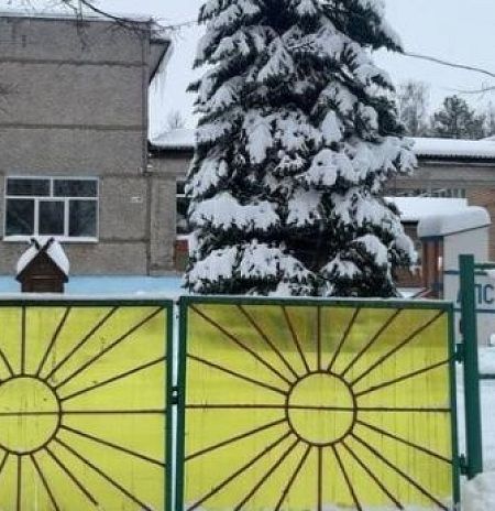 На улице Богданова в Ивантеевке продолжаются работы по капремонту дошкольного отделения «Ручеек» Гимназии № 3